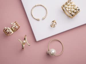 Read more about the article Bulk Jewelry Manufacturers